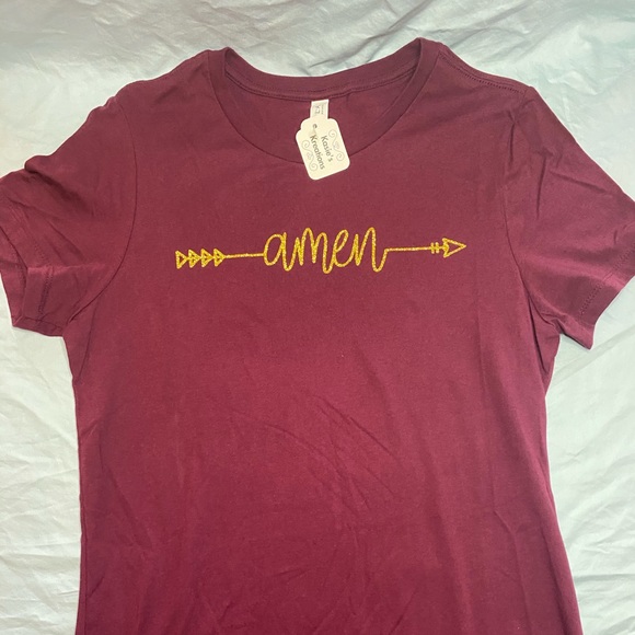 🍎🍎NEW!! Small graphic tees, your choice - Picture 6 of 8